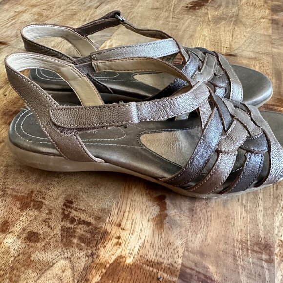 Bronze Naturalizer Leather Sandals - Picture 3 of 6